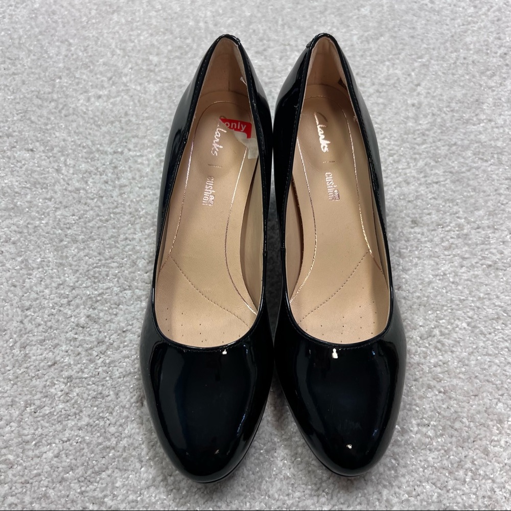Clark's Women's Black Block Heels Patent Leather Size 7 - worn once